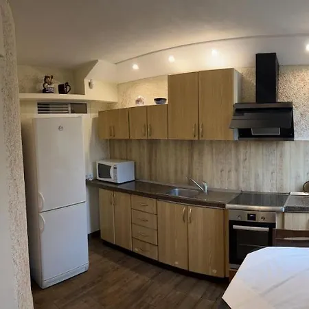Arb Apartment *